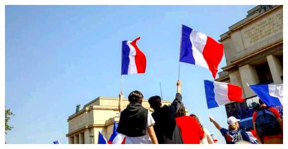 Чем занимаются люди во Франции