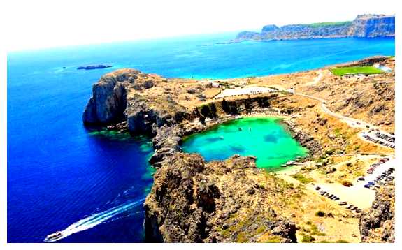 Где в Греции Самая теплая вода в море