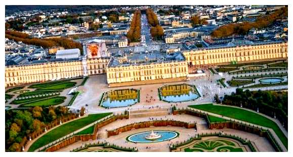 Как называется достопримечательность Франции