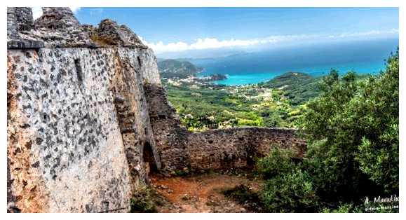 Какое самое красивое место в Греции