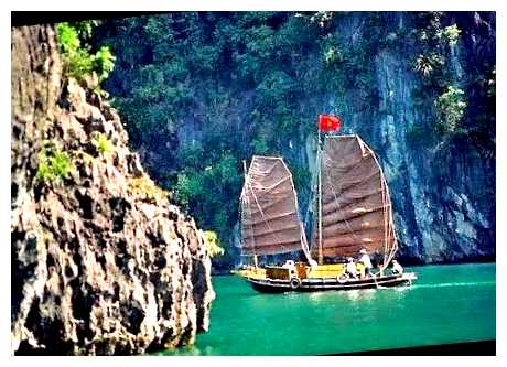 Когда дешевле всего лететь в Вьетнам