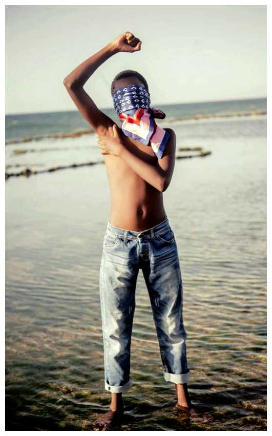 Можно ли в Испании ходить без футболки