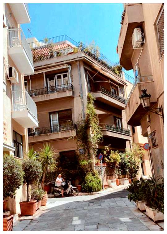 Сколько нужно денег чтобы прожить в Греции