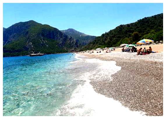 В чем разница Эгейское море и Средиземное море